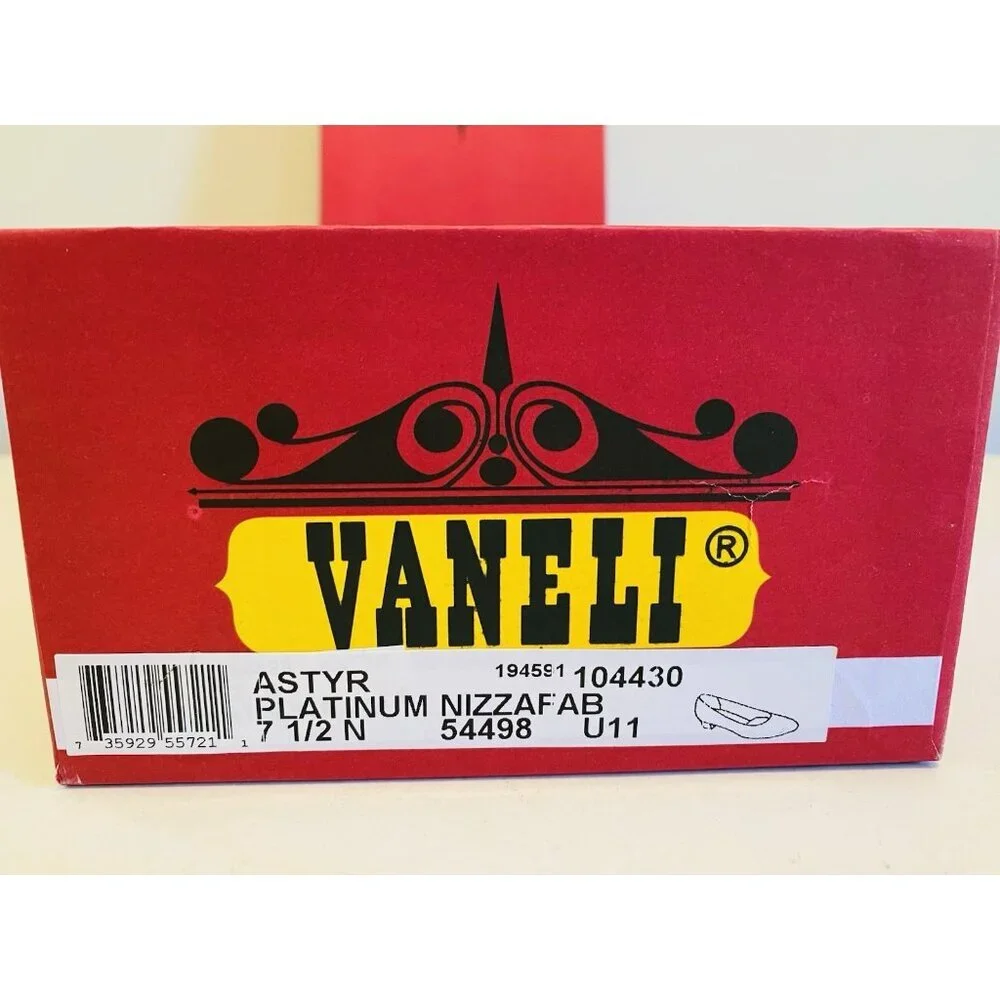NIB Vaneli Astyr Platinum Nizza Women's 7.5 N Almond Toe Pumps Shoes